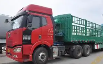 高栏半挂车
