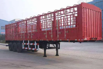 仓栏式半挂车